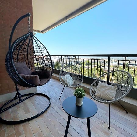 Sunset Escape Apartment - Panoramic Terrace Фиумичино Екстериор снимка