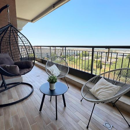 Sunset Escape Apartment - Panoramic Terrace Фиумичино Екстериор снимка