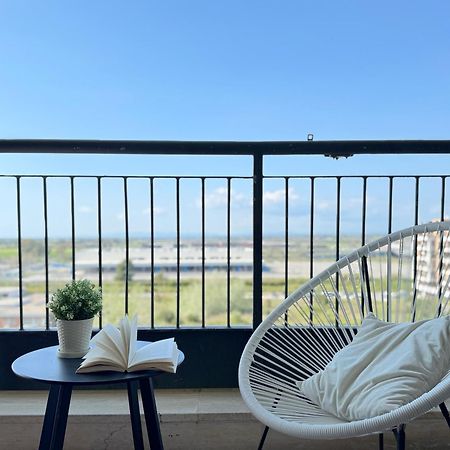 Sunset Escape Apartment - Panoramic Terrace Фиумичино Екстериор снимка