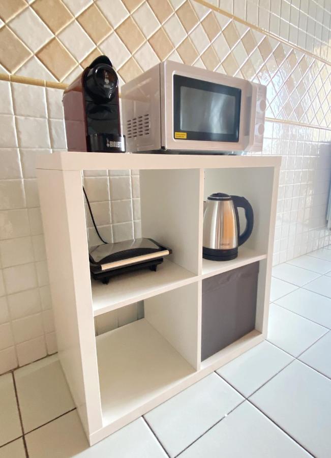 Sunset Escape Apartment - Panoramic Terrace Фиумичино Екстериор снимка